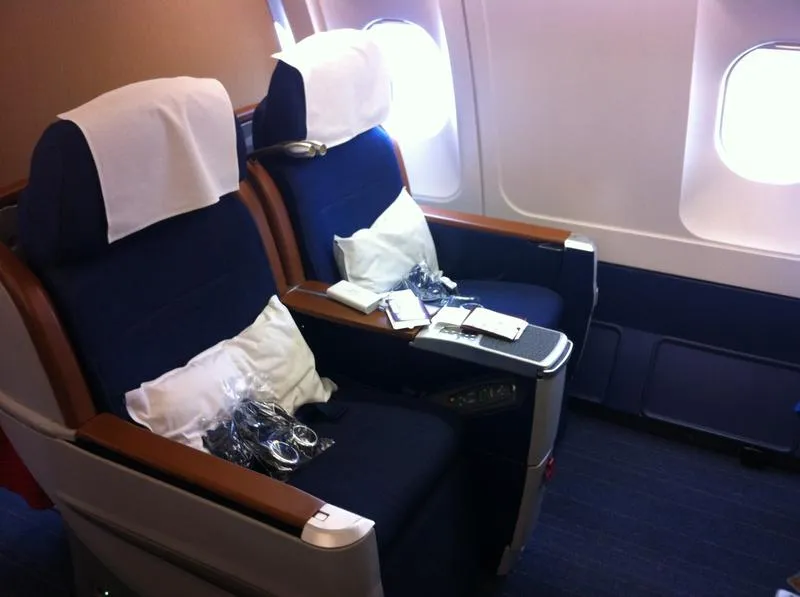 Jak długo trwa lot do New York? Sprawdź, co warto wiedzieć przed podróżą!