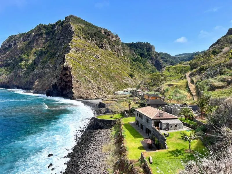 Porównanie czasów lotów z miast w Polsce