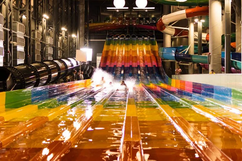 Środki transportu Warszawa–Suntago