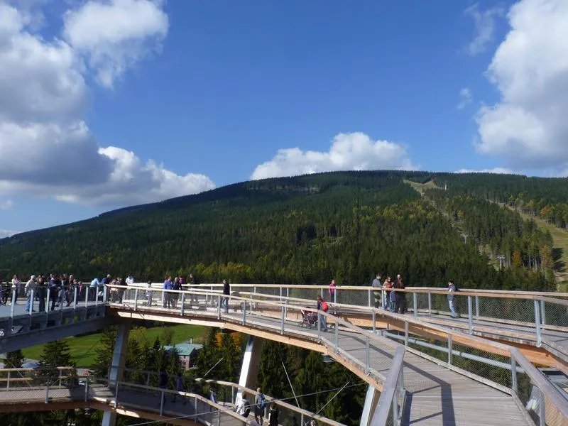 Transport publiczny do Skalnego Miasta